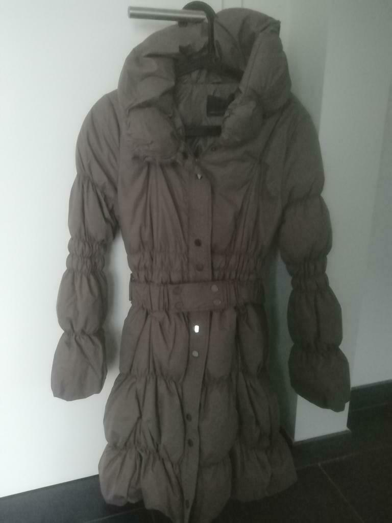 Nieuwe  warme donsjas van Vero Moda. Maat medium, Ophalen of Verzenden, Nieuw
