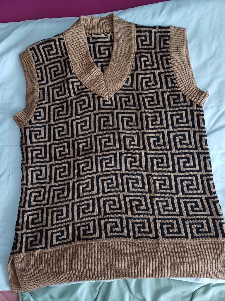 Trui zonder mouwen, Ophalen of Verzenden, Zo goed als nieuw, Maat 42/44 (L), Bruin