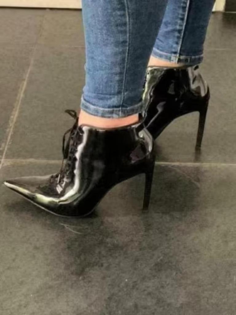 Escarpins à lacets vernis noirs de luxe, taille 39, livraiso, Neuf, Chaussures à haut talons, Noir, Envoi
