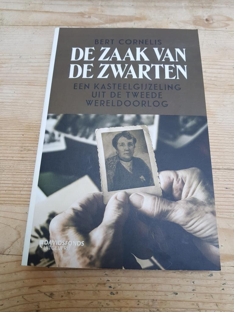 Bert Cornelis - De zaak van de zwarten, Bert Cornelis, Ophalen of Verzenden, Zo goed als nieuw