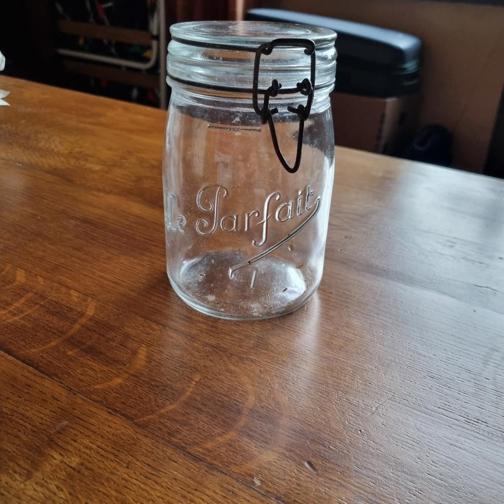 Ancien bocal à stériliser., Enlèvement