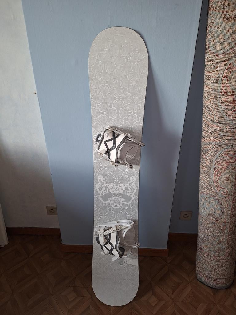 Snowboard flow Venus 151, Sport en Fitness, Ophalen, Bindingen