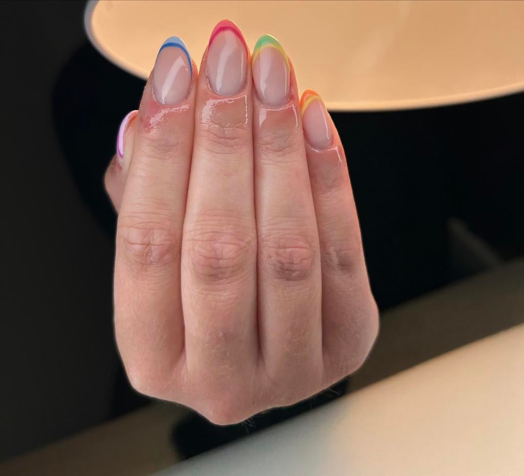 Nagelstyliste in Moorsele, Ophalen of Verzenden