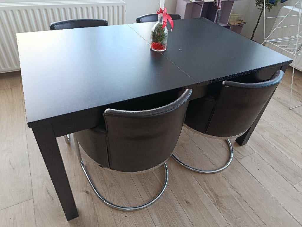 Sobere en elegante tafel, Huis en Inrichting, Tafels | Eettafels, Gebruikt, 50 tot 100 cm, 100 tot 150 cm, Vier personen, Rechthoekig