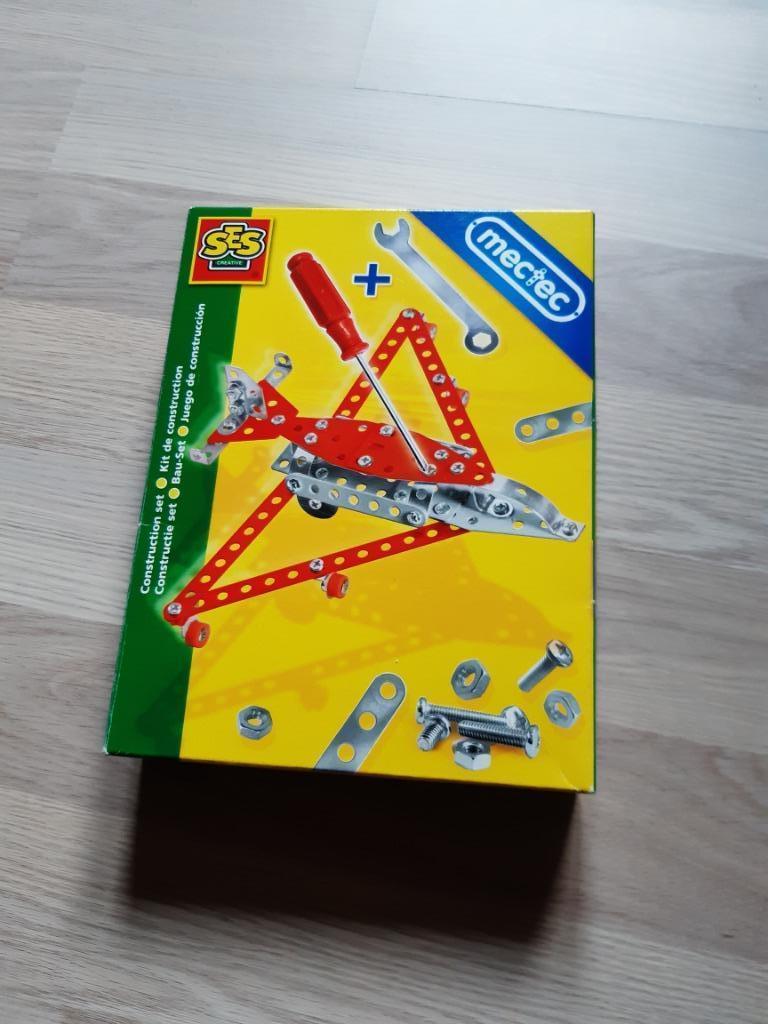 Kit avion, Enlèvement, Bricolage