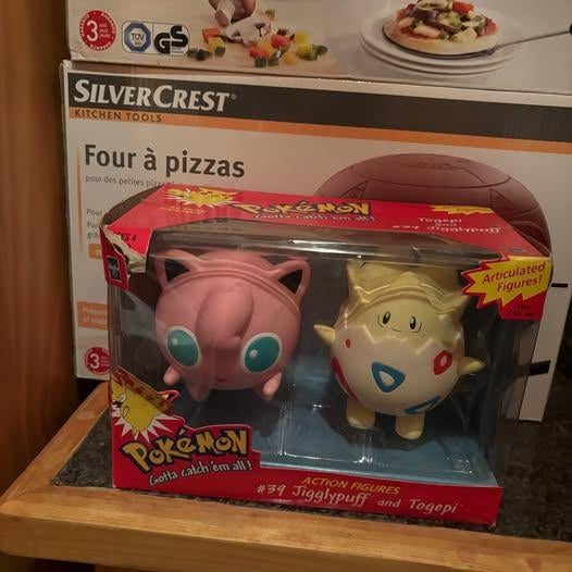 Pokemon Jigglypuff and Togepi action figures 1999, Verzamelen, Ophalen, Zo goed als nieuw