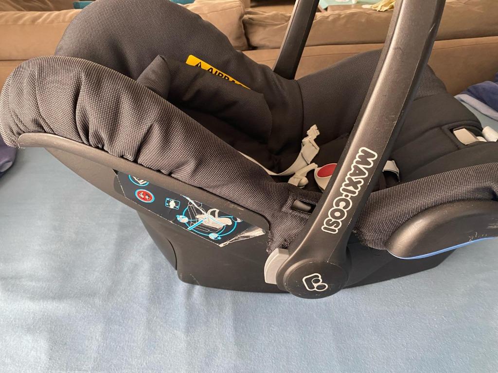 Maxi Cosi & verkleinkussen & afneembare hoes, Autogordel of Isofix, Zijbescherming, Zo goed als nieuw, Maxi-Cosi