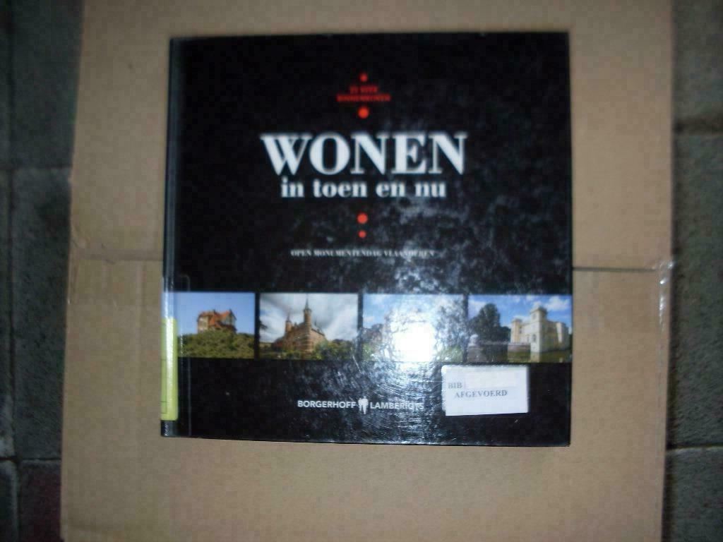 WONEN in TOEN EN NU (binnenkijken 22 keer..), Ophalen of Verzenden, Zo goed als nieuw, Architectuur algemeen