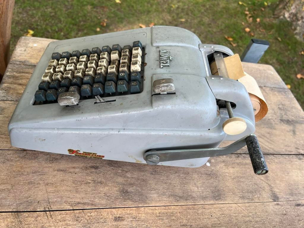 Ancienne calculatrice, Enlèvement