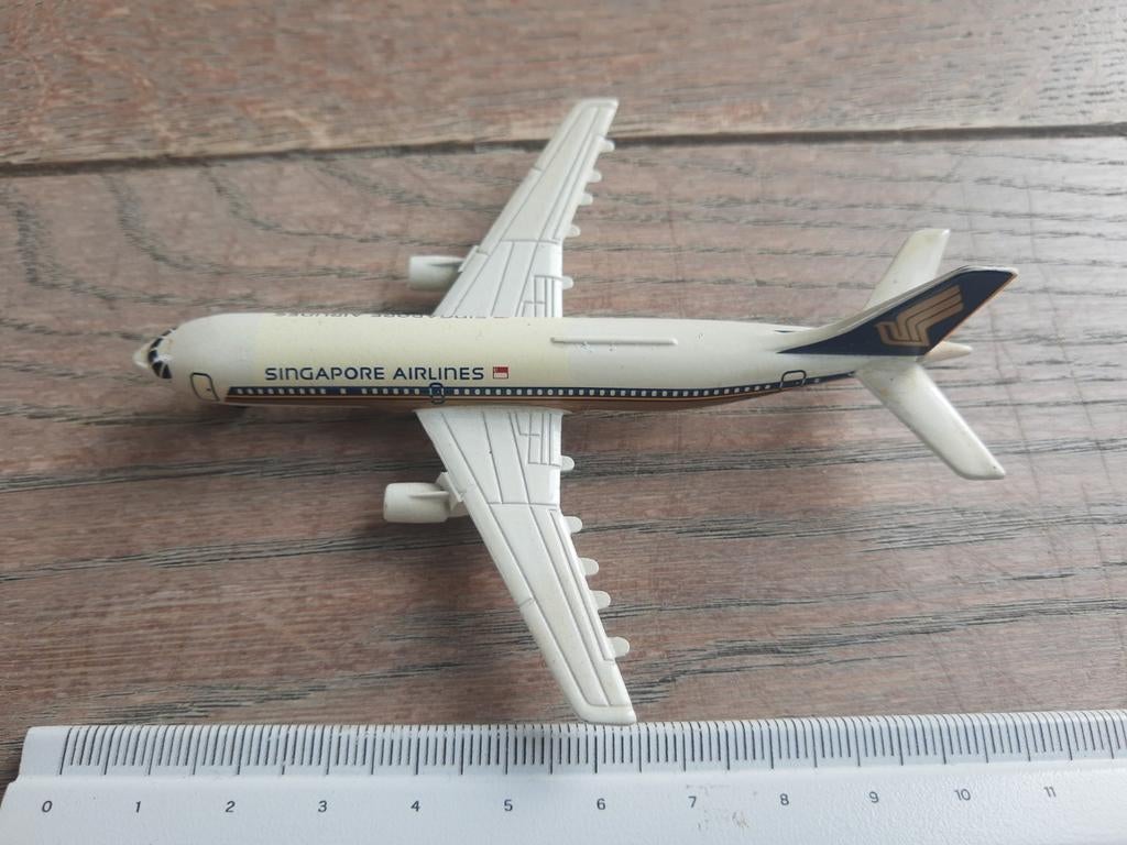 Avion de Singapore Airlines, Airbus A300, Majorette, Collections, Enlèvement ou Envoi, Comme neuf