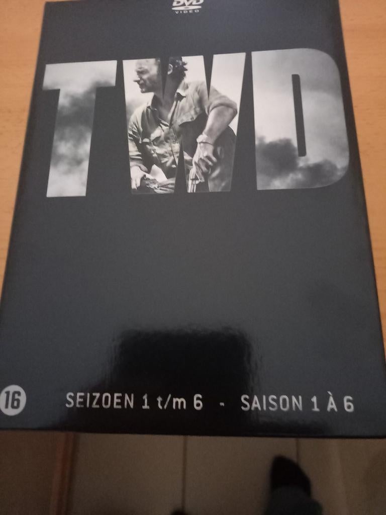 Dvd box the walking dead, Ophalen of Verzenden, Zo goed als nieuw