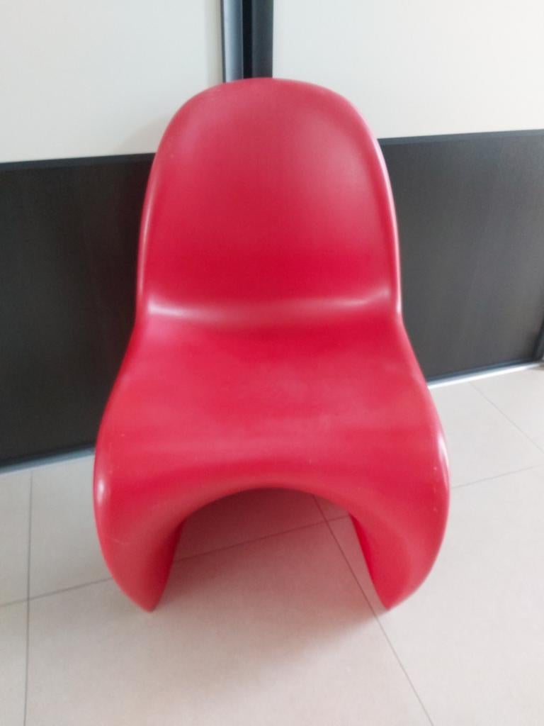 Chaise design rouge, Huis en Inrichting, Stoelen, Ophalen, Gebruikt, Rood
