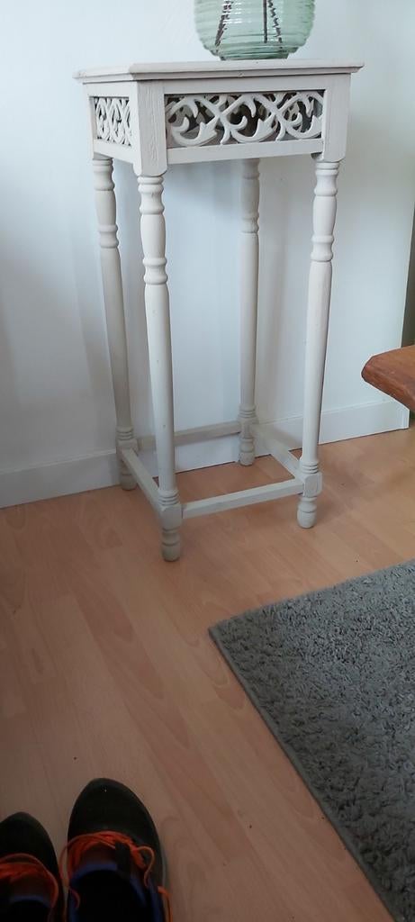 Hoog  bijzettafeltje,  plantentafeltje goede staat, Ophalen, Gebruikt