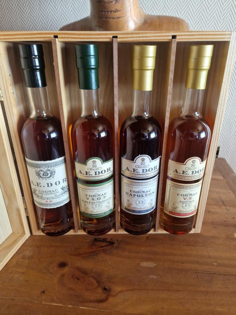 Set van 4 cognac A.E D, Verzamelen, Wijnen, Ophalen of Verzenden, Nieuw, Champagne