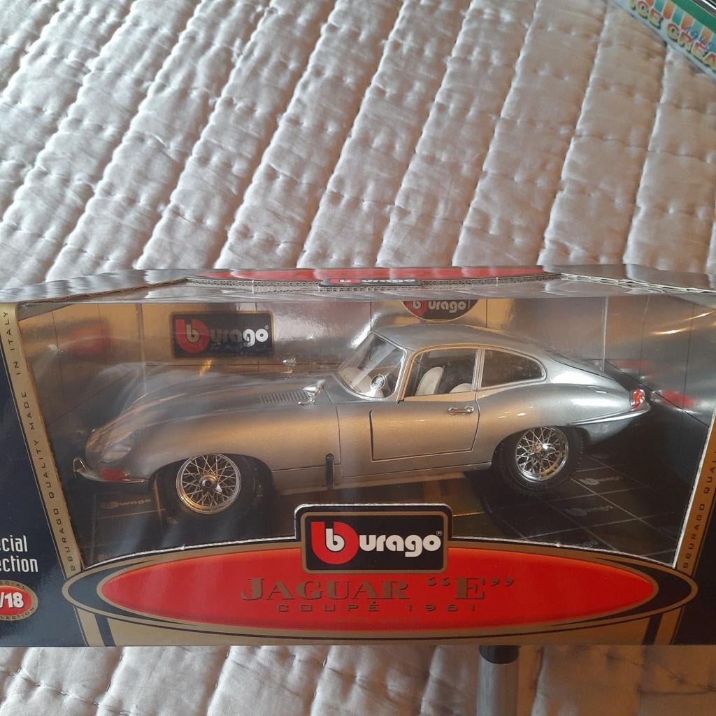 MAISTO 1/18 : JAGUAR E Coupe 1961 *MIB*, Ophalen, Nieuw, Auto, Maisto