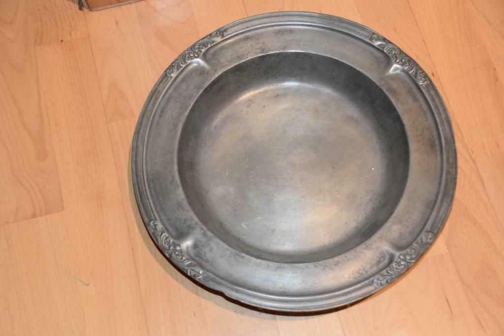 Plat en étain Postainiers Hutois, Enlèvement
