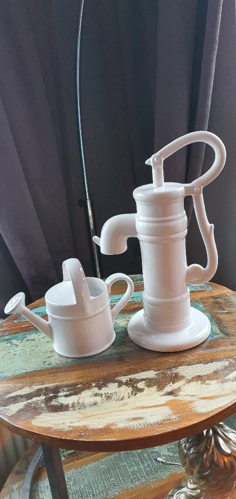 Vintage decoratieve pomp en bloempotje, Antiek en Kunst, Ophalen