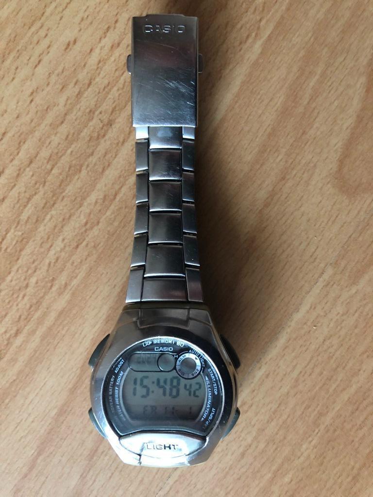 Montre numérique Casio, Montre-bracelet, Casio, Enlèvement ou Envoi, Acier