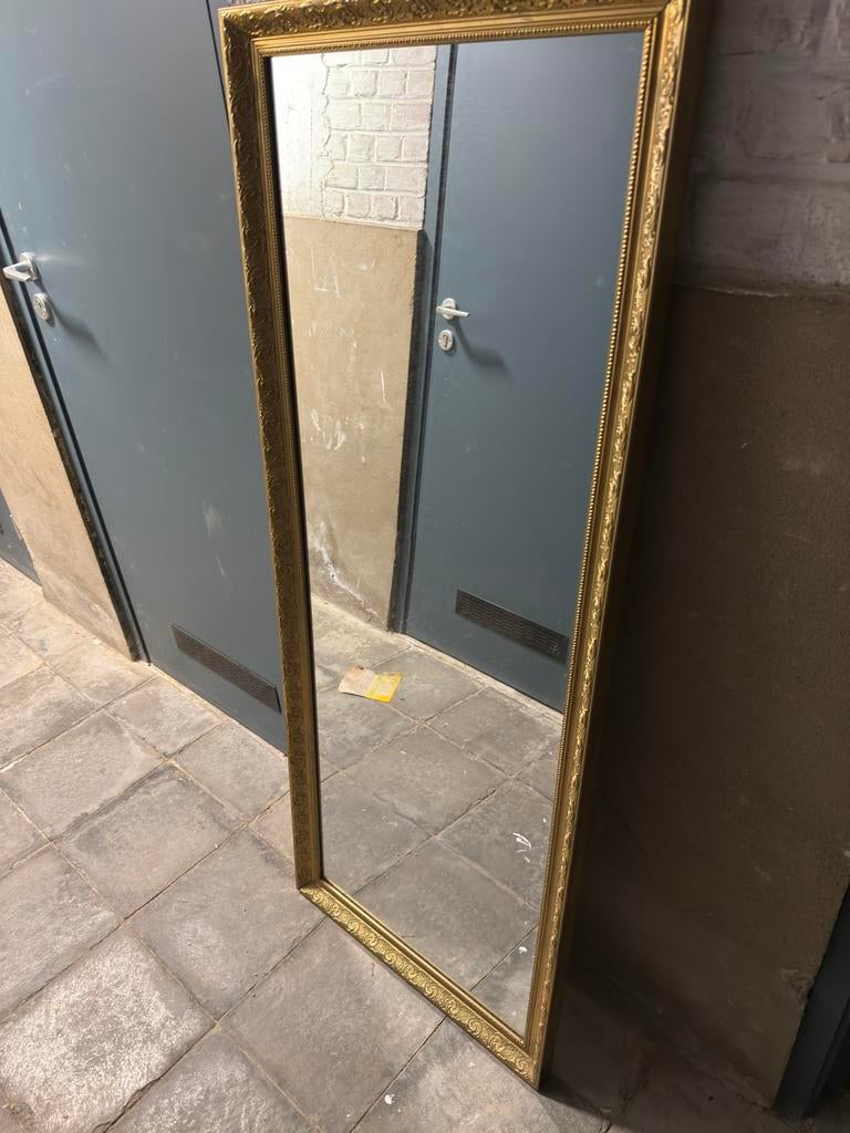 Miroir, Ophalen, Zo goed als nieuw