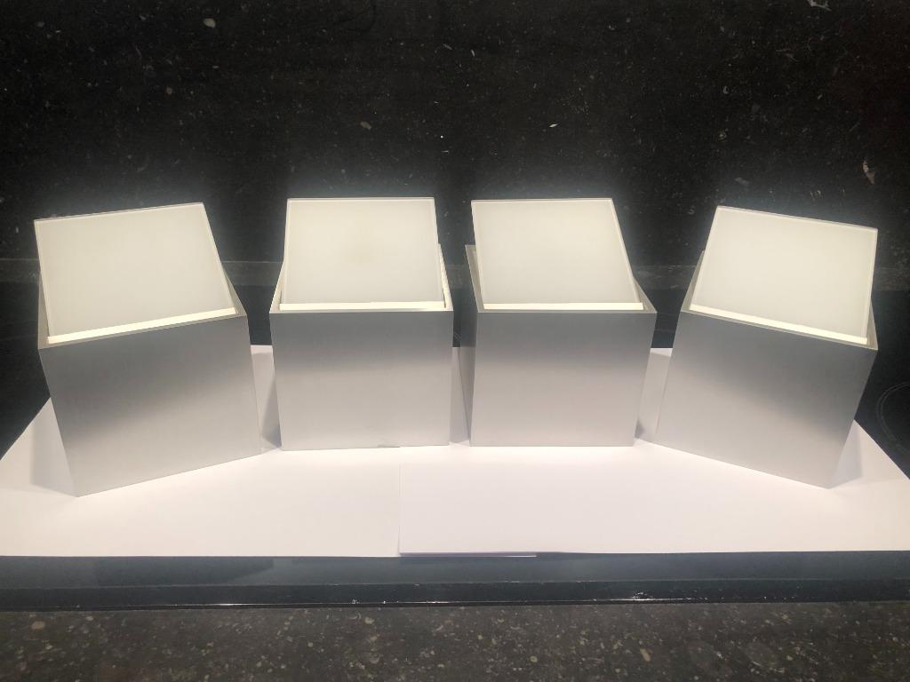 DELTA LIGHT design up-down wandlichten 4 x, Huis en Inrichting, Verzenden, Zo goed als nieuw, Metaal
