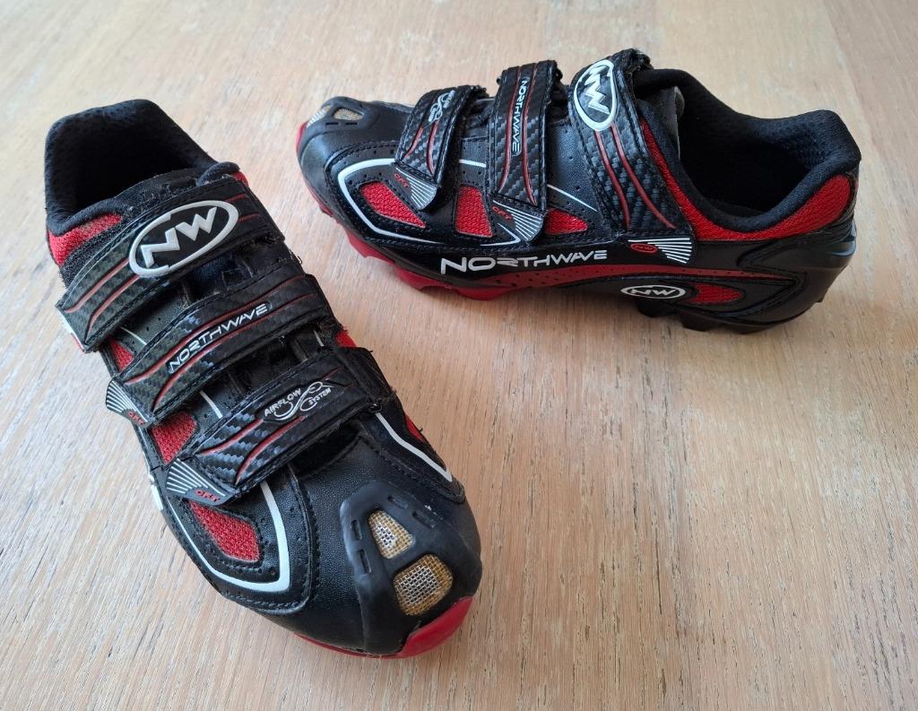 Chaussures vélos Northwave 40, Vélos & Vélomoteurs, Femmes, Comme neuf, Chaussures, Northwave