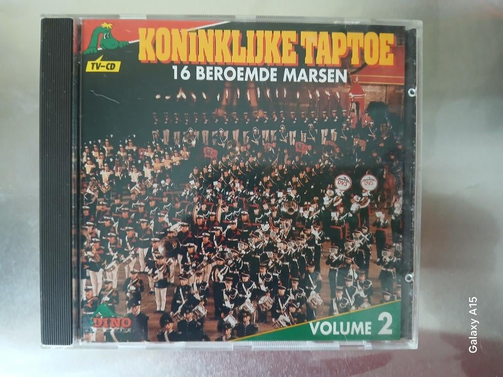 Koninklijke tattoo 16 beroemde Marsen, Cd's en Dvd's, Cd's | Klassiek, Zo goed als nieuw, Ophalen of Verzenden