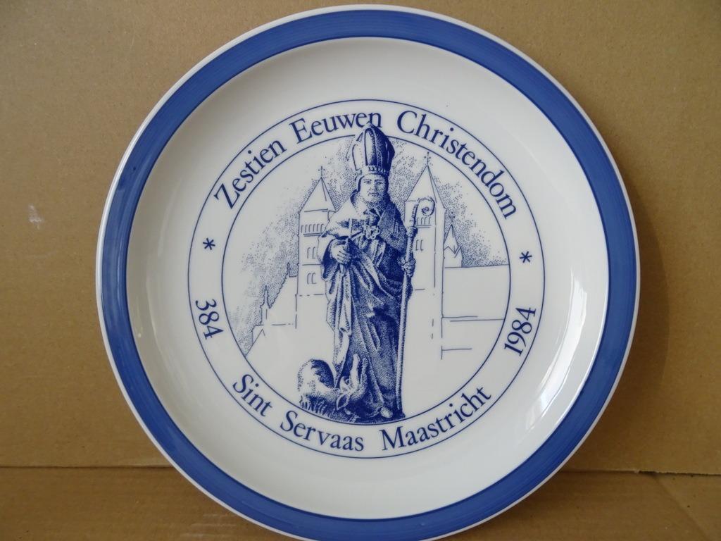 Bord Sint Servaas Maastricht Zestien Eeuwen Christendom 1984, Ophalen of Verzenden, Zo goed als nieuw, Overige typen, Christendom | Katholiek