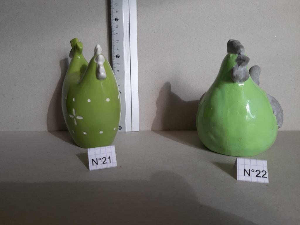 poules décoratives (N°21 ET 22) hauteur approximative 12 cm, Ophalen of Verzenden, Zo goed als nieuw
