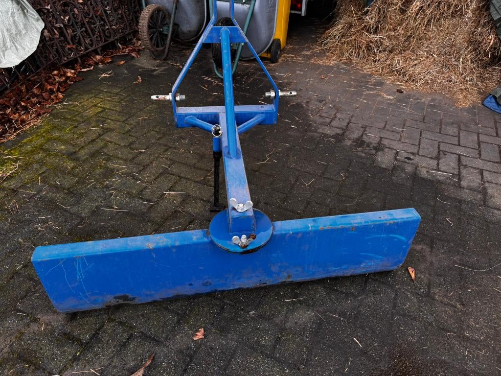 Grondschuif voor minitractor, Ophalen, Grondbewerking