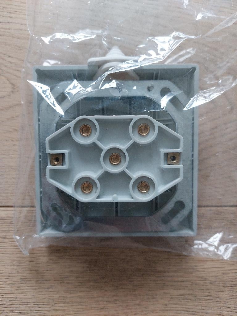 Prise électrique 6 broches 6mm² pour taque de cuisson, Electroménager, Enlèvement ou Envoi, Neuf, À Poser, Électrique