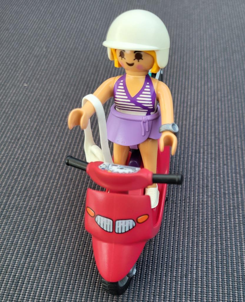 Meisje met brommer van playmobil, Enlèvement, Utilisé, Ensemble complet