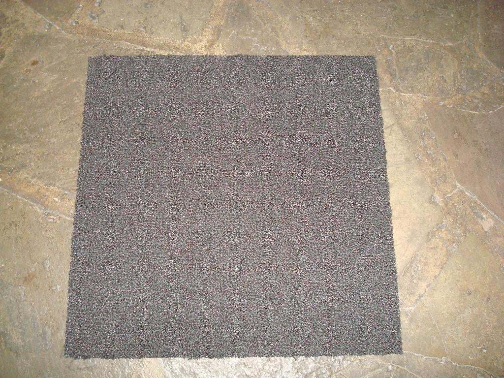 Dalle moquette, Enlèvement, Neuf