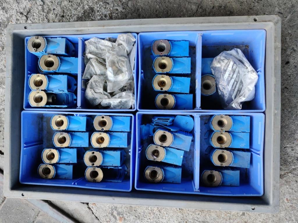 29 Culasse pour tuyaux multicouche D.16, Bricolage & Construction, Enlèvement
