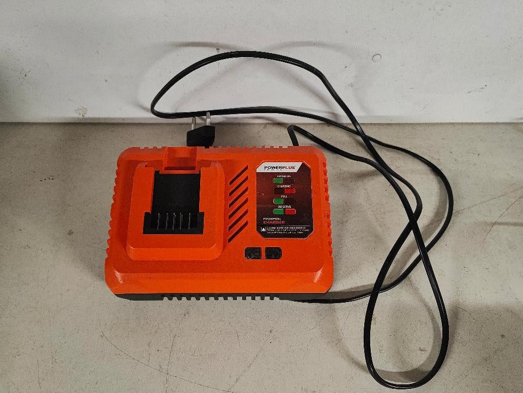 Powerplus Dual Power batterijlader POWDP9051, Ophalen of Verzenden, Zo goed als nieuw