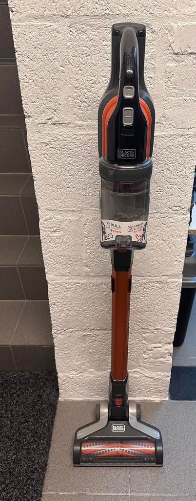 Steelstofzuiger Black&Decker BHFEV182, Ophalen, Zo goed als nieuw, Reservoir, Stofzuiger