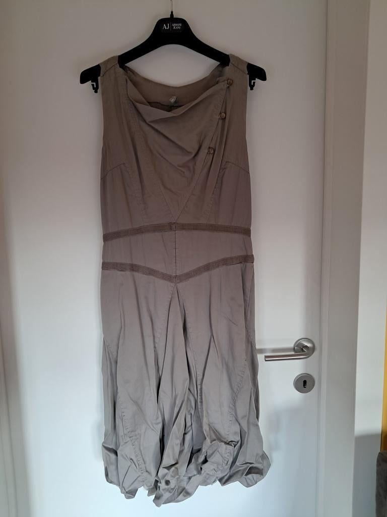 Robe de cocktail ou fête kaki T 38 E-Bryde, Taille 38/40 (M), Enlèvement ou Envoi, Autres couleurs, Robe de cocktail
