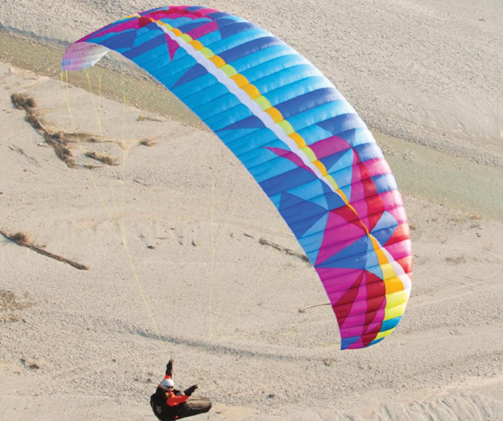 Parapente/ Sellette/ Secours marque BGD, Ophalen of Verzenden, Zo goed als nieuw, Complete paraglider
