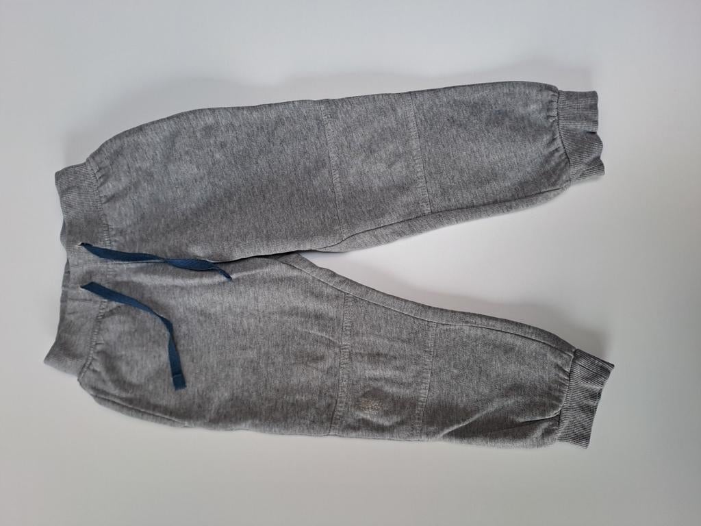Mt 104 Grijze joggingbroek, Kinderen en Baby's, Kinderkleding | Maat 104, Gebruikt, Jongen, Broek, Ophalen of Verzenden
