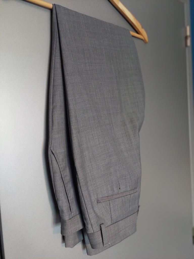 Kostuums, Kleding | Heren, Kostuums en vesten, Gedragen, Maat 48/50 (M), Overige kleuren, Ophalen of Verzenden