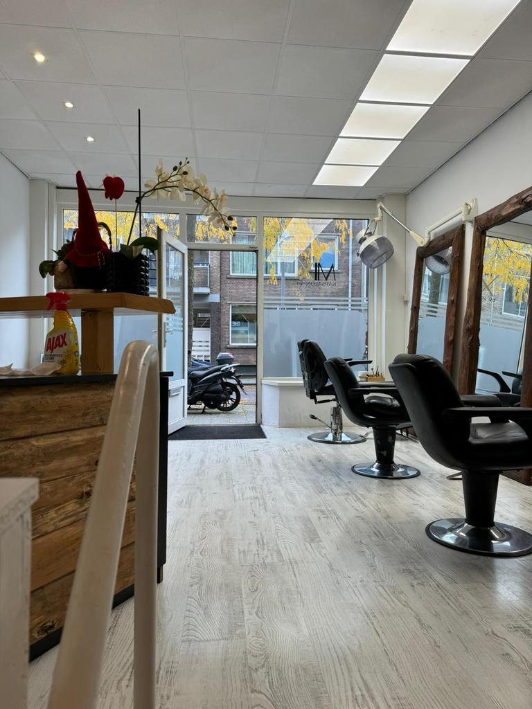 Leuke beneden en boven pand in ( Rotterdam met riante Tuin i, Immo, Buitenland, Woonhuis, 93 m², 3 kamers, Verkoop zonder makelaar