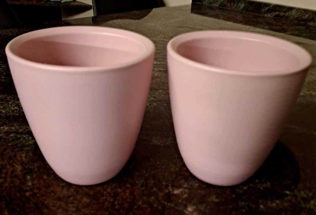 Roze stenen bloempotjes, Ophalen