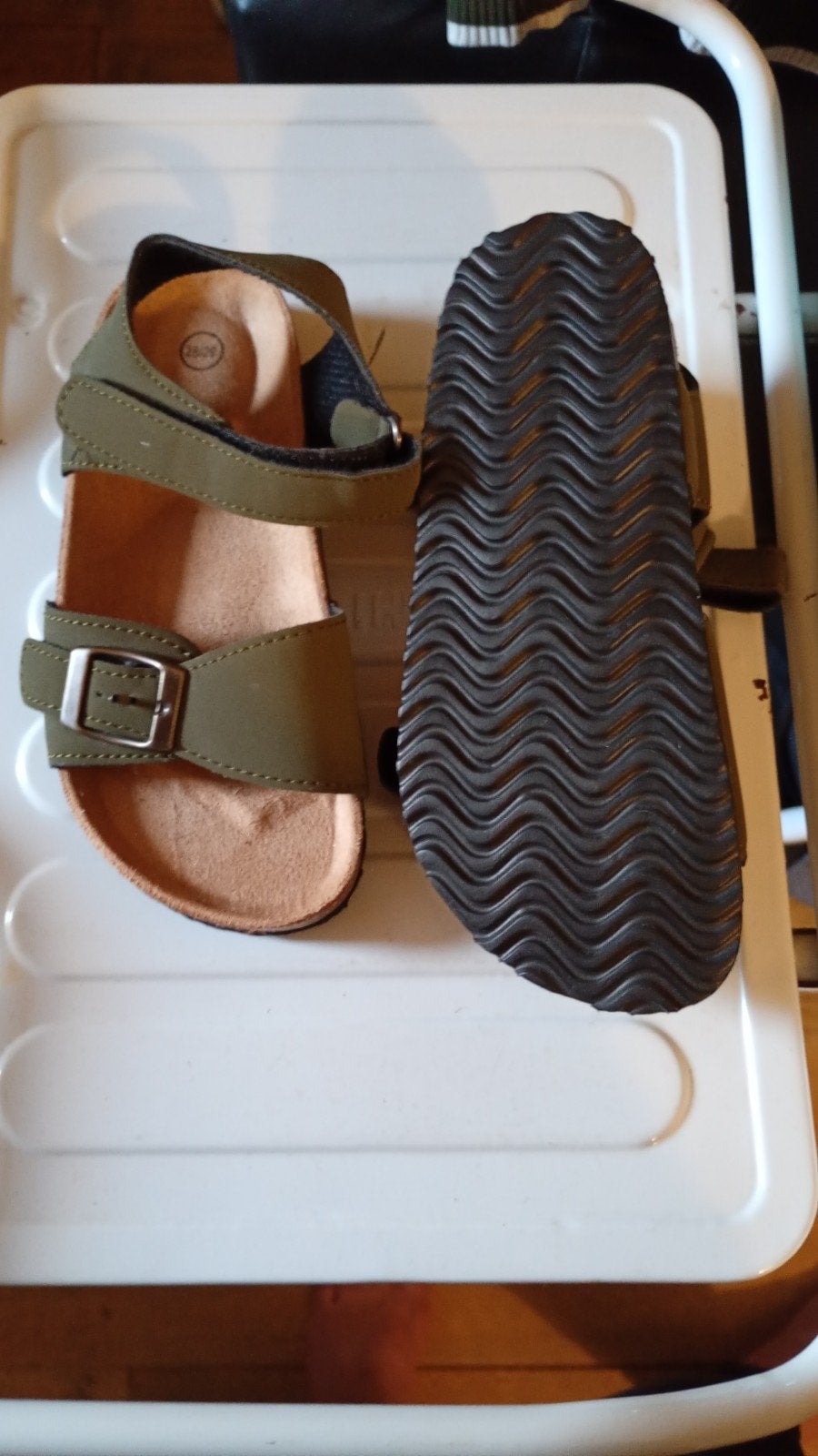 Kinder sandalen, Kinderen en Baby's, Kinderkleding | Schoenen en Sokken, Ophalen, Overige typen, Nieuw, Jongen