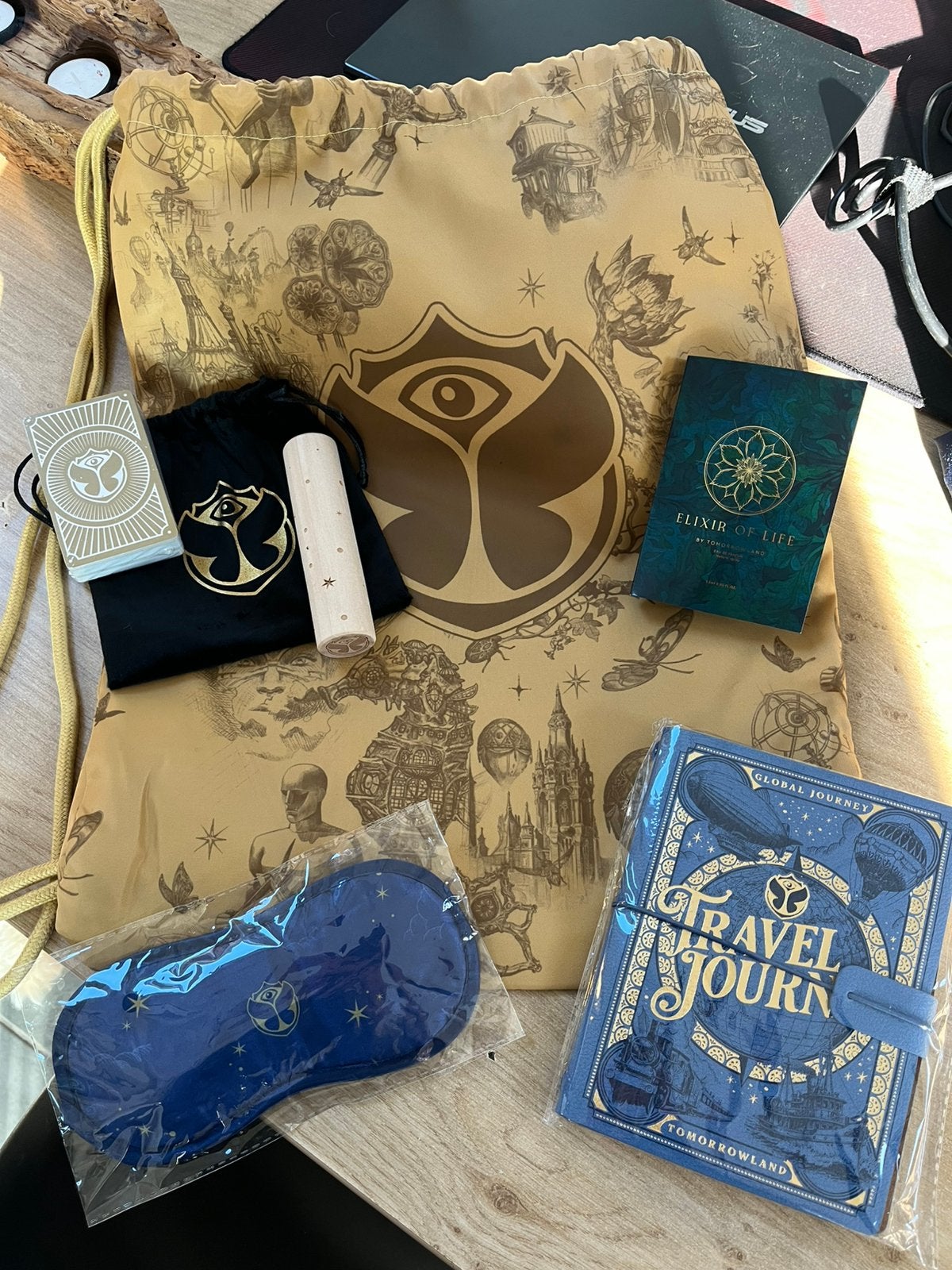 Van Tomorrowland, Ophalen, Nieuw