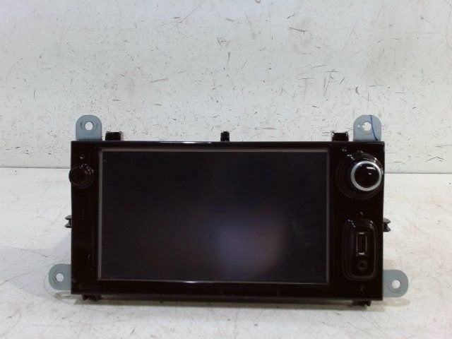 Navigatiesysteem Renault Clio, Onderdelen@venauto.nl, Van der Ven Autorecycling B.V., Gebruikt, Ettenseweg 76, 4706 PB Roosendaal, The Netherlands