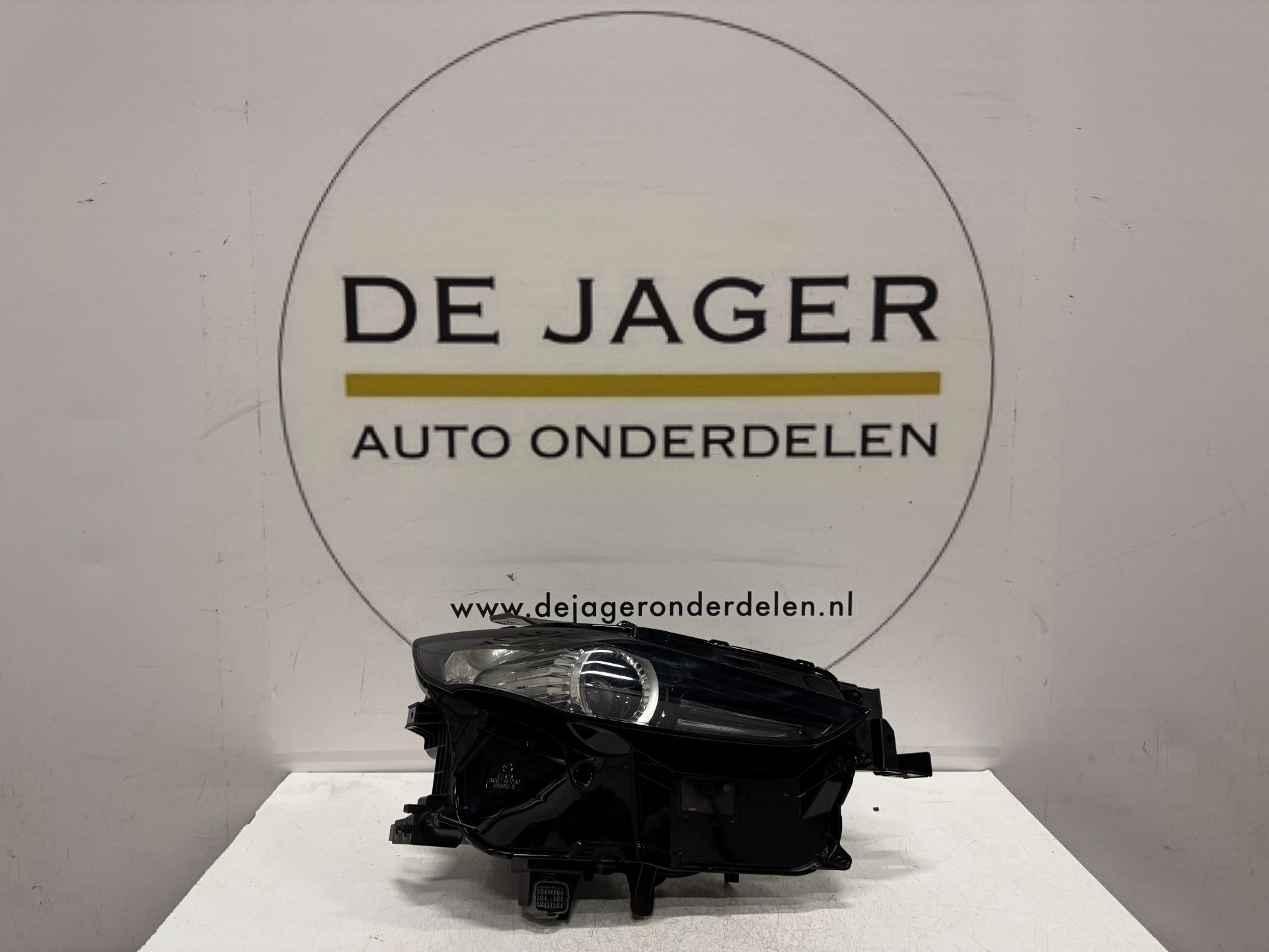 MAZDA CX30 CX-30 VOL LED KOPLAMP 12 PINS RECHTS DFR7-51030, Gebruikt, Shinchi, Fuchu-Cho 3-1
730-8670  Hiroshima, Mazda Motor Corporation