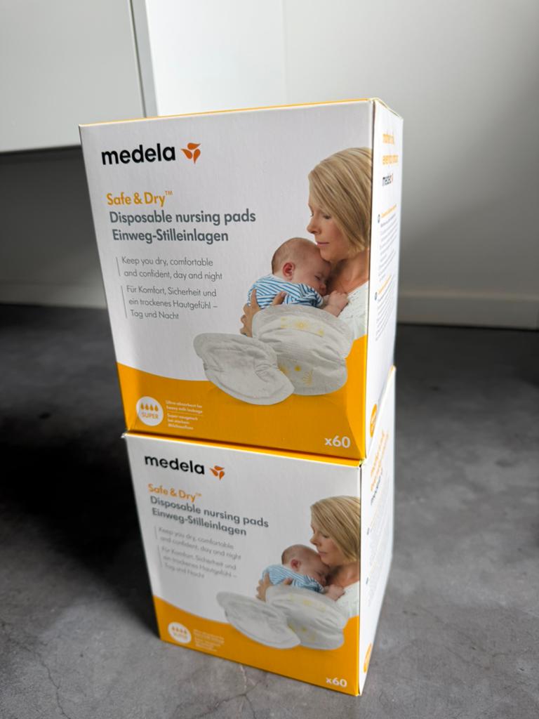 Borstkompressen Medela en bewaarzakjes moedermelk, Ophalen, Nieuw, Overige typen