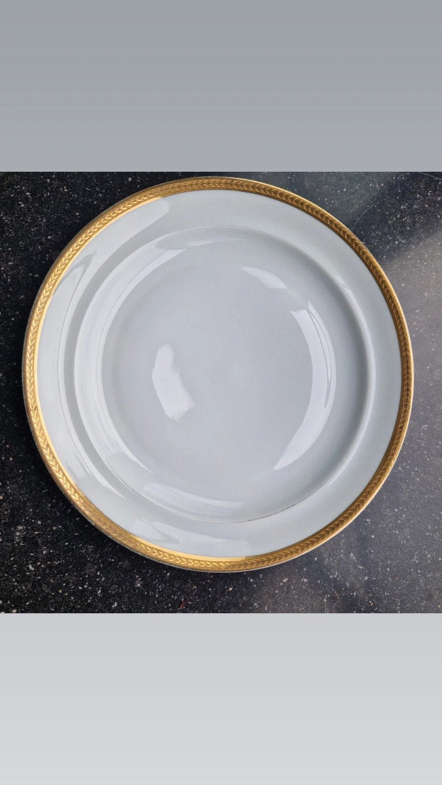 Assiettes, tasses, verres, Enlèvement, Assiettes(s)