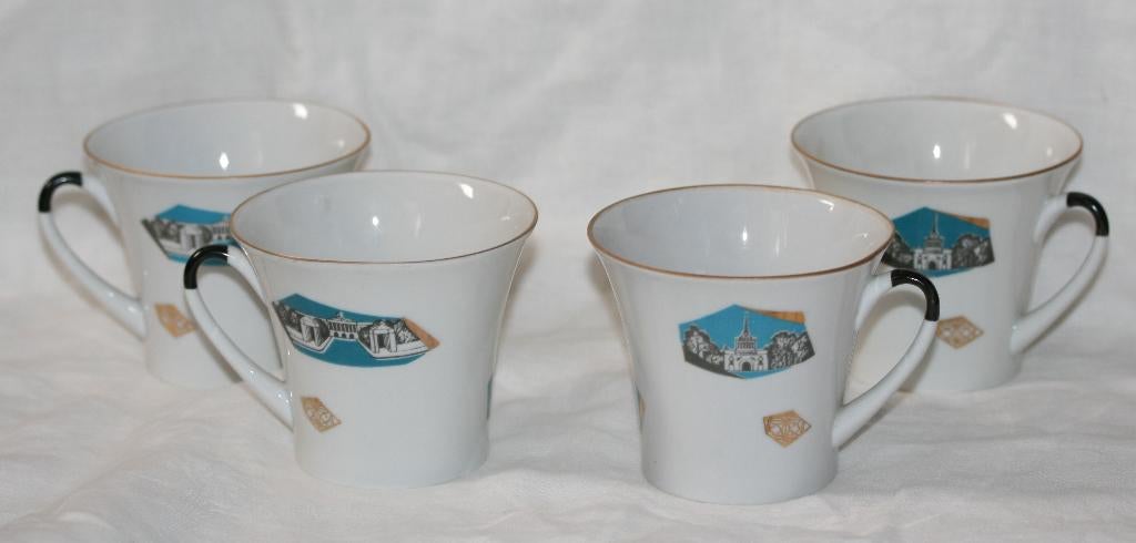 Lomonosov Imperial Porcelain Factory 4 theekopjes Russisch, Antiek en Kunst, Antiek | Porselein, Ophalen of Verzenden