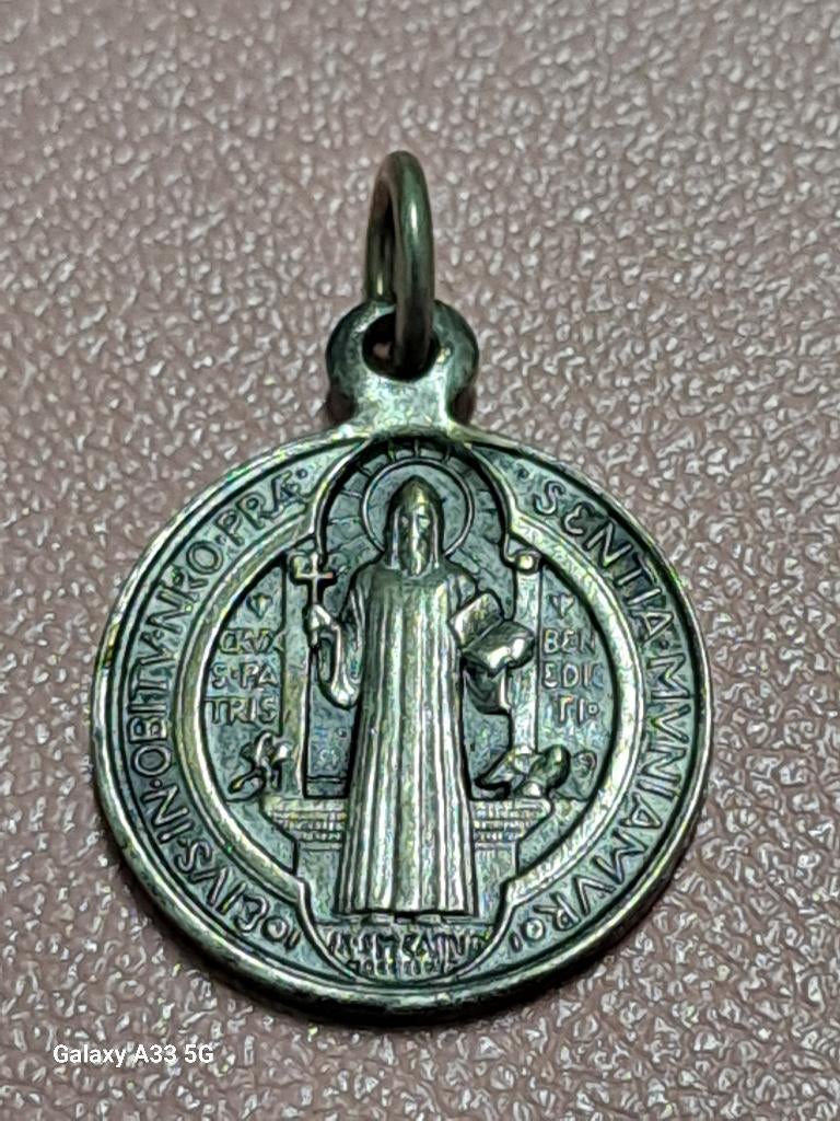 PENDENTIF DE PROTECTION DE SAINT BENOÎT, Enlèvement ou Envoi, Argent
