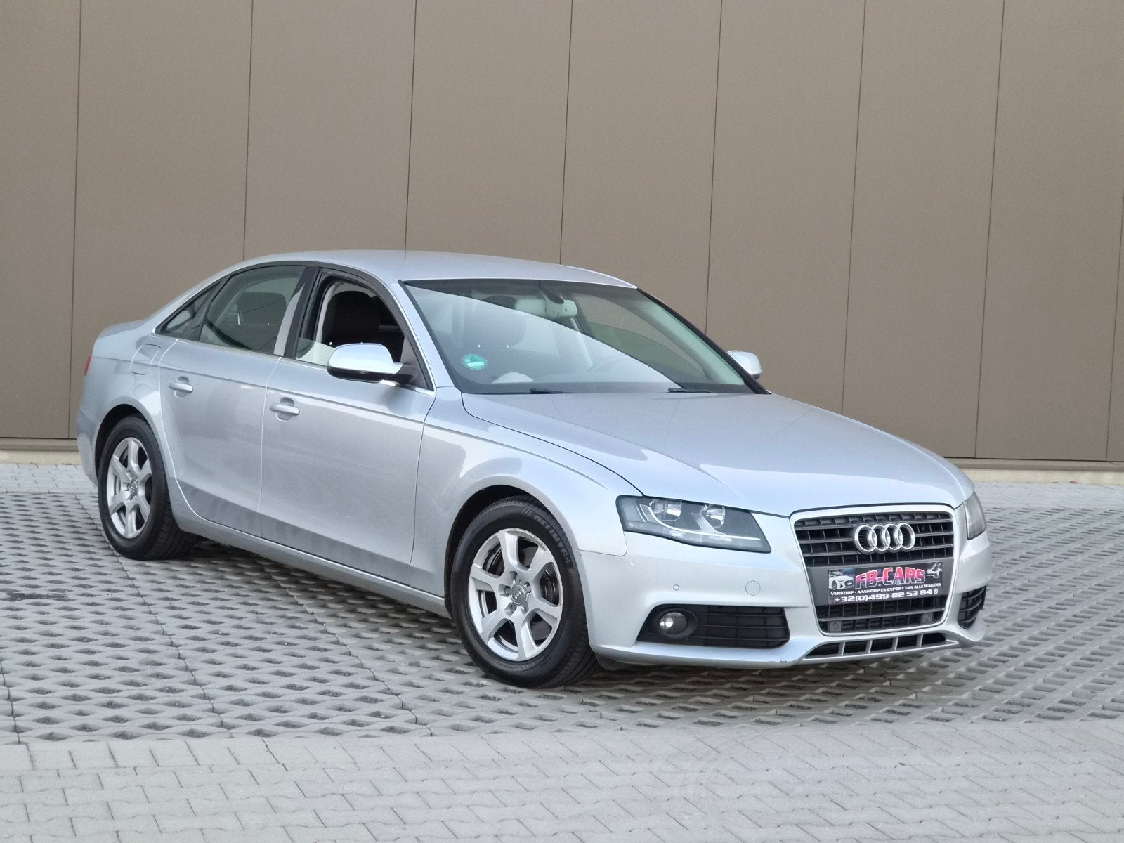 Audi A4 2010 2.0 136 CV/159 DKM/Clean Car/1 an de garantie, Autos, Audi, 100 kW, Entreprise, Boîte manuelle, A4